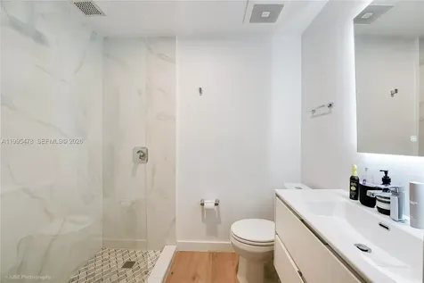 560 Hampton Lane Key Biscayne FL 33149