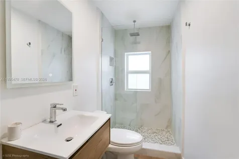 560 Hampton Lane Key Biscayne FL 33149
