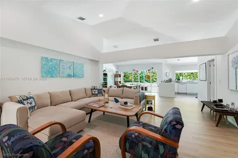 560 Hampton Lane Key Biscayne FL 33149
