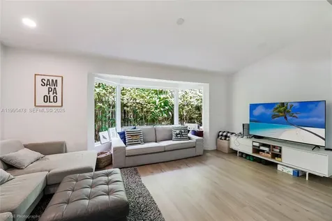 560 Hampton Lane Key Biscayne FL 33149