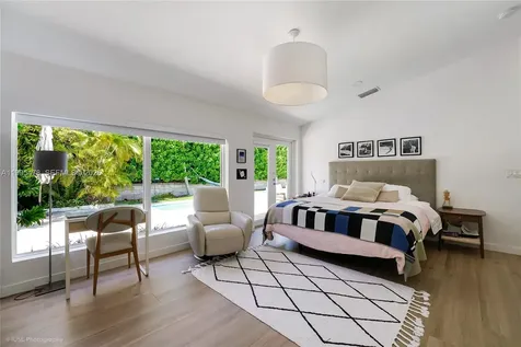 560 Hampton Lane Key Biscayne FL 33149