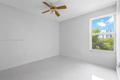 4801 NW 7th Street Miami FL 33126