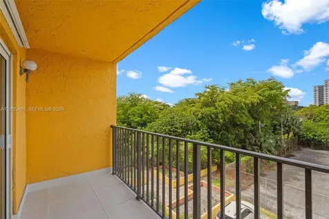 4801 NW 7th Street Miami FL 33126