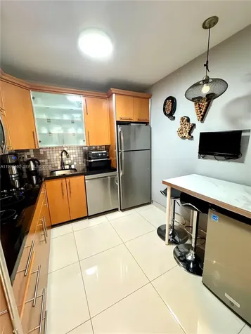 3725 S Ocean Drive Hollywood FL 33019