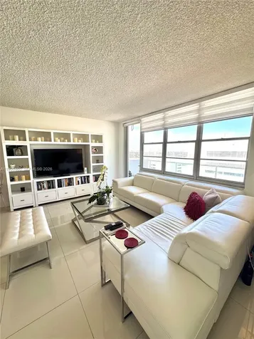 3725 S Ocean Drive Hollywood FL 33019