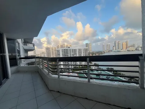 3530 Mystic Pointe Drive Aventura FL 33180