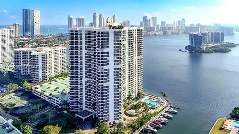 3530 Mystic Pointe Drive Aventura FL 33180