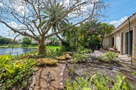 380 Cameron Drive Weston FL 33326
