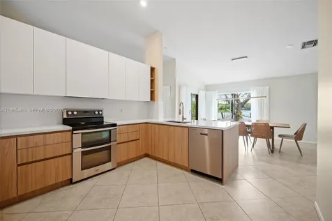 380 Cameron Drive Weston FL 33326