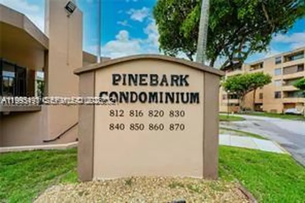 870 NW 87th Avenue Miami FL 33172