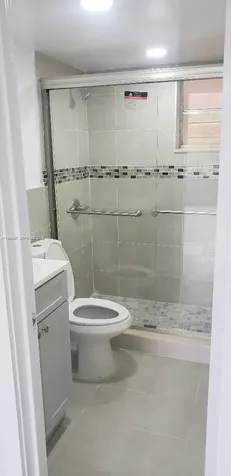 870 NW 87th Avenue Miami FL 33172