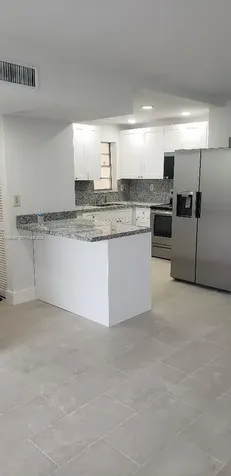 870 NW 87th Avenue Miami FL 33172