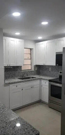 870 NW 87th Avenue Miami FL 33172