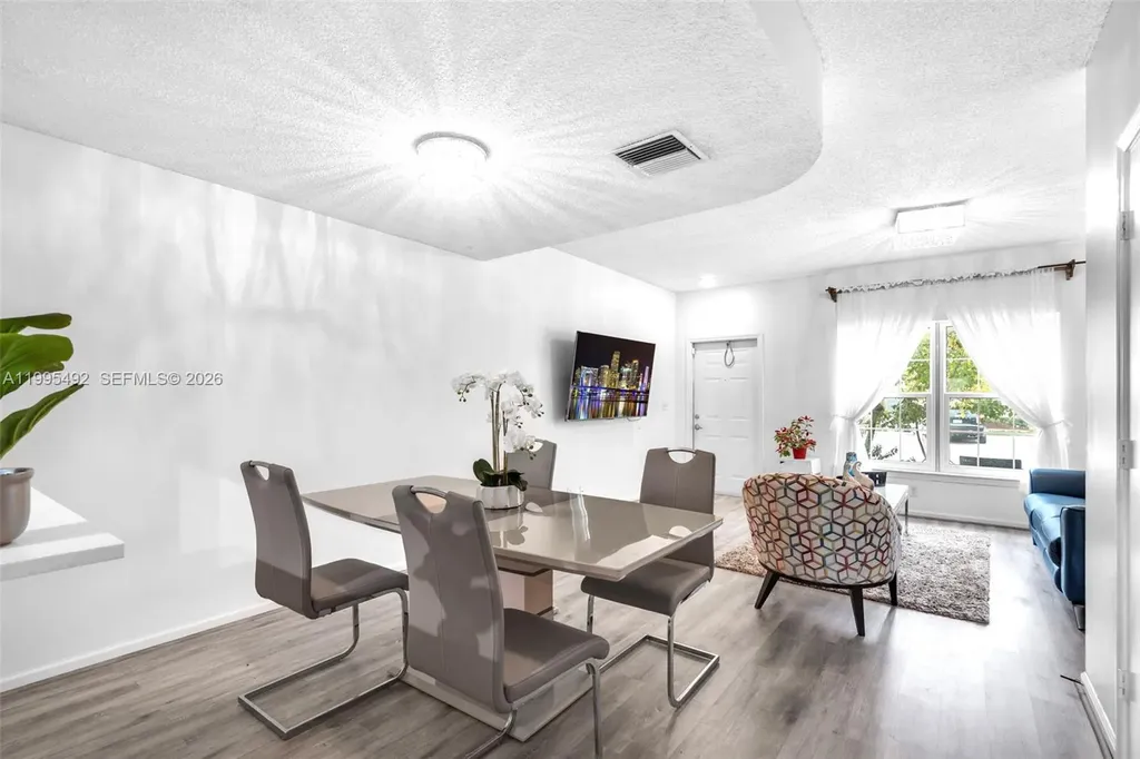 9925 NW 57th Manor Coral Springs FL 33076