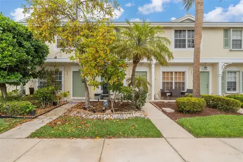 9925 NW 57th Manor Coral Springs FL 33076