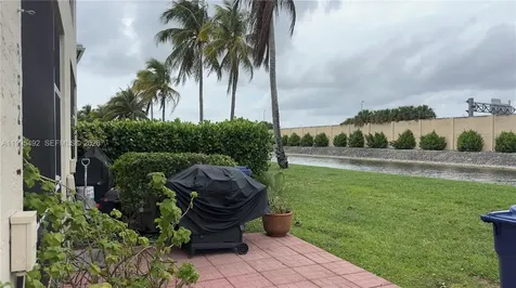 9925 NW 57th Manor Coral Springs FL 33076