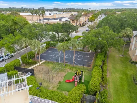 9925 NW 57th Manor Coral Springs FL 33076