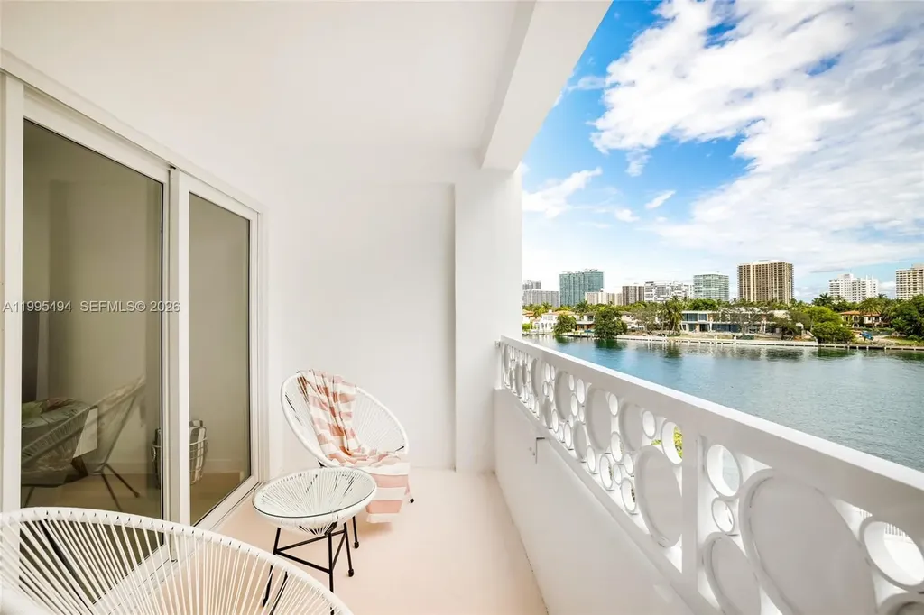 9881 E Bay Harbor Drive Bay Harbor Islands FL 33154