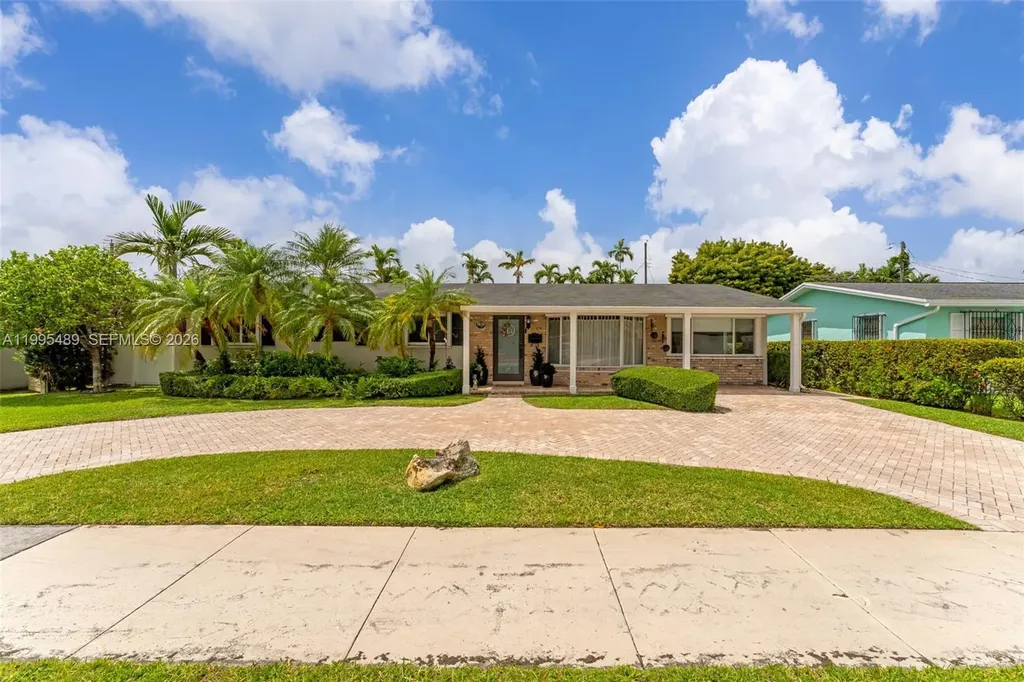 5810 SW 89th Court Miami FL 33173