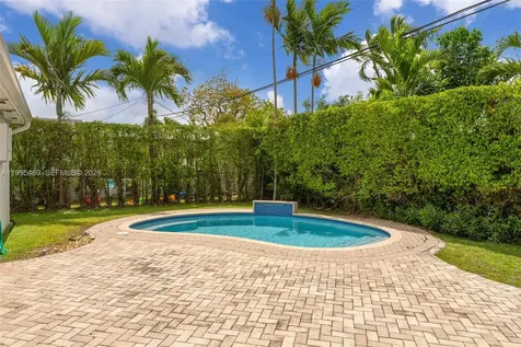 5810 SW 89th Court Miami FL 33173