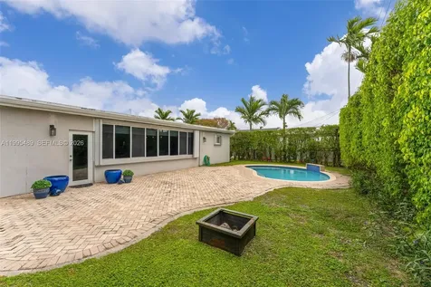 5810 SW 89th Court Miami FL 33173