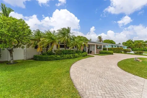 5810 SW 89th Court Miami FL 33173