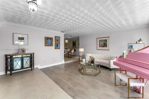 5810 SW 89th Court Miami FL 33173