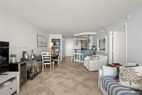 6917 Collins Avenue Miami Beach FL 33141