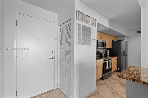 6917 Collins Avenue Miami Beach FL 33141
