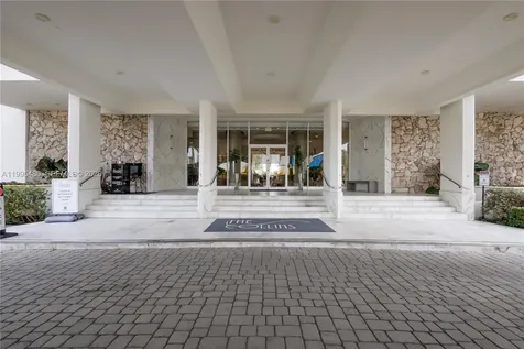 6917 Collins Avenue Miami Beach FL 33141