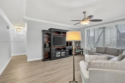 10517 NW 10th Street Plantation FL 33322