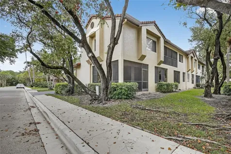 10517 NW 10th Street Plantation FL 33322