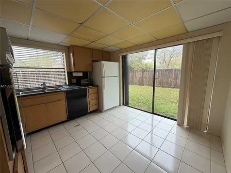 10828 SW 132nd Cir Court Miami FL 33186