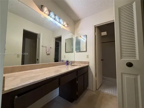 10828 SW 132nd Cir Court Miami FL 33186