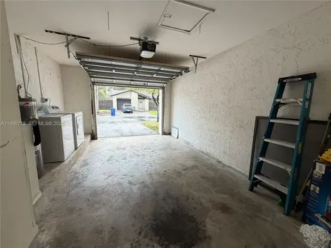 10828 SW 132nd Cir Court Miami FL 33186