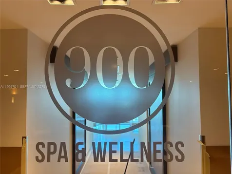 900 Biscayne Boulevard Miami FL 33132