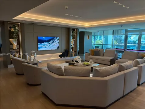 900 Biscayne Boulevard Miami FL 33132