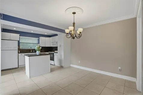 13993 SW 94th Circle Lane Miami FL 33186