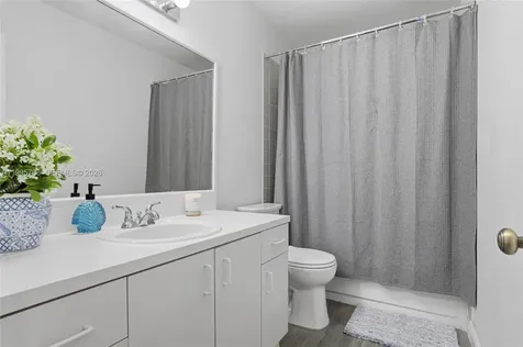 13993 SW 94th Circle Lane Miami FL 33186