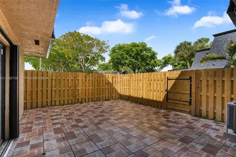 13993 SW 94th Circle Lane Miami FL 33186
