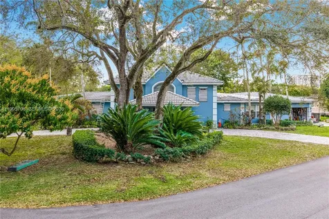 9200 SW 70th Avenue Pinecrest FL 33156