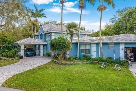 9200 SW 70th Avenue Pinecrest FL 33156