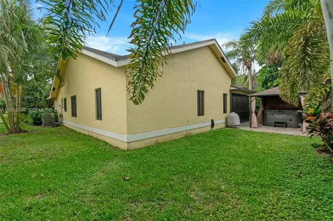 4220 Grove Park Lane Boynton Beach FL 33436