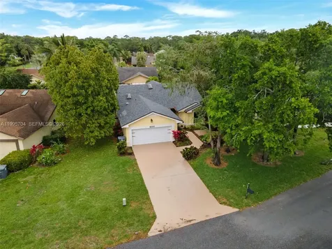 4220 Grove Park Lane Boynton Beach FL 33436
