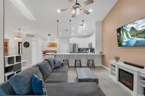 4220 Grove Park Lane Boynton Beach FL 33436