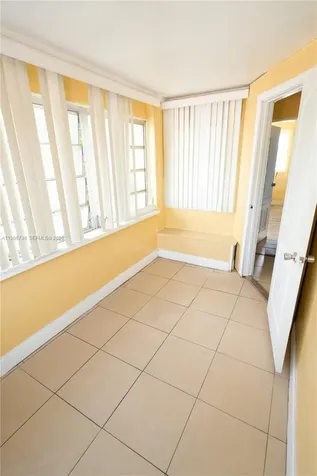 7193-7195 Pembroke Road Pembroke Pines FL 33023
