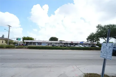 7193-7195 Pembroke Road Pembroke Pines FL 33023