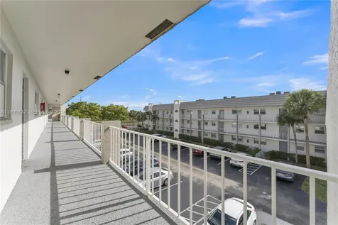 8280 Sunrise Lakes Boulevard Sunrise FL 33322