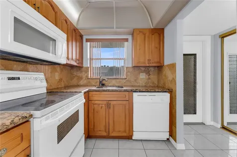 8280 Sunrise Lakes Boulevard Sunrise FL 33322