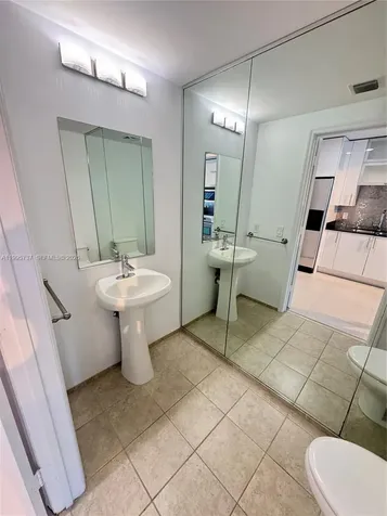 60 SW 13th Street Miami FL 33130